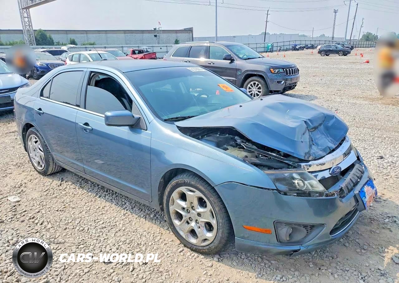 2011 Ford Fusion Se VIN:3FAHP0HA9BR330482 - 4