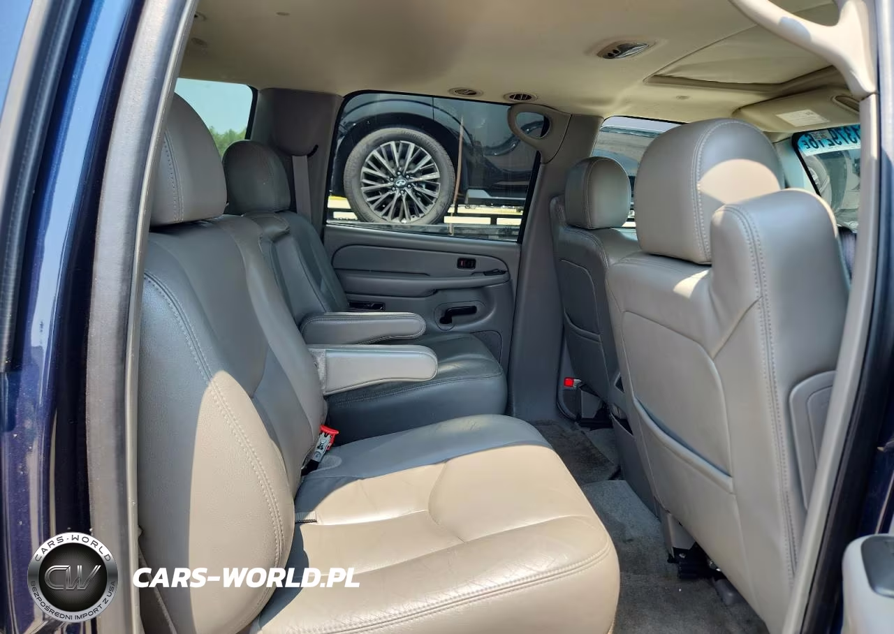 2004 Chevrolet Suburban C1500 VIN:1GNEC16Z84J199122 - 11