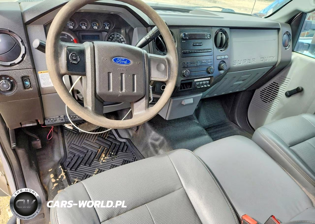 2015 Ford 550 VIN:1FDUF5GT5FEC04118 - 8