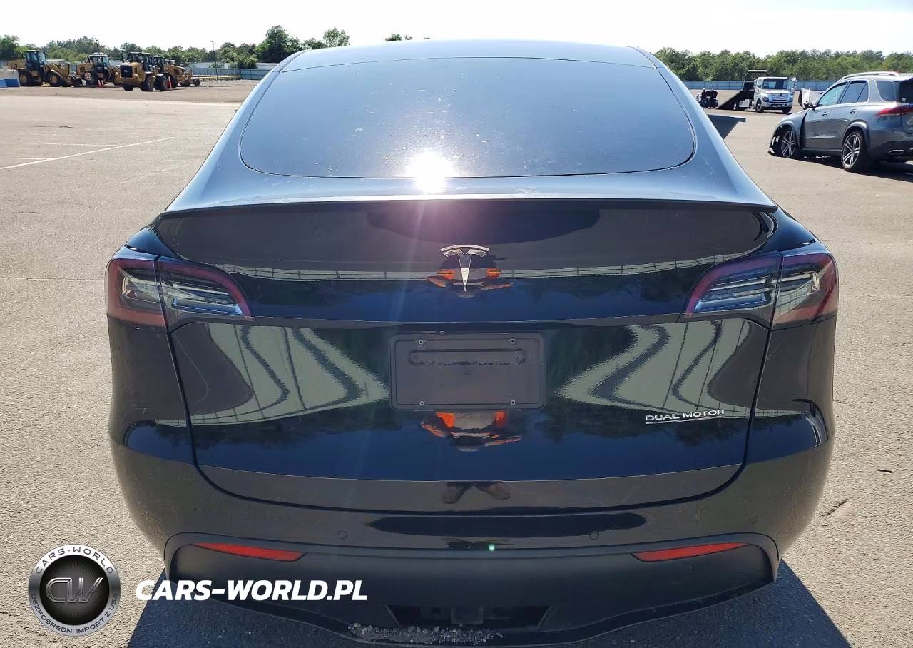 2020 Tesla Model Y VIN:5YJYGDEF2LF029153 - 6