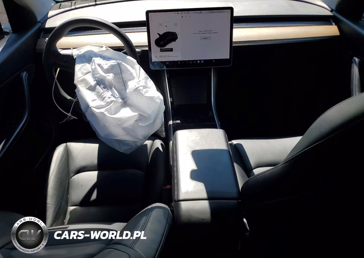 2020 Tesla Model Y VIN:5YJYGDEF2LF029153 - 8