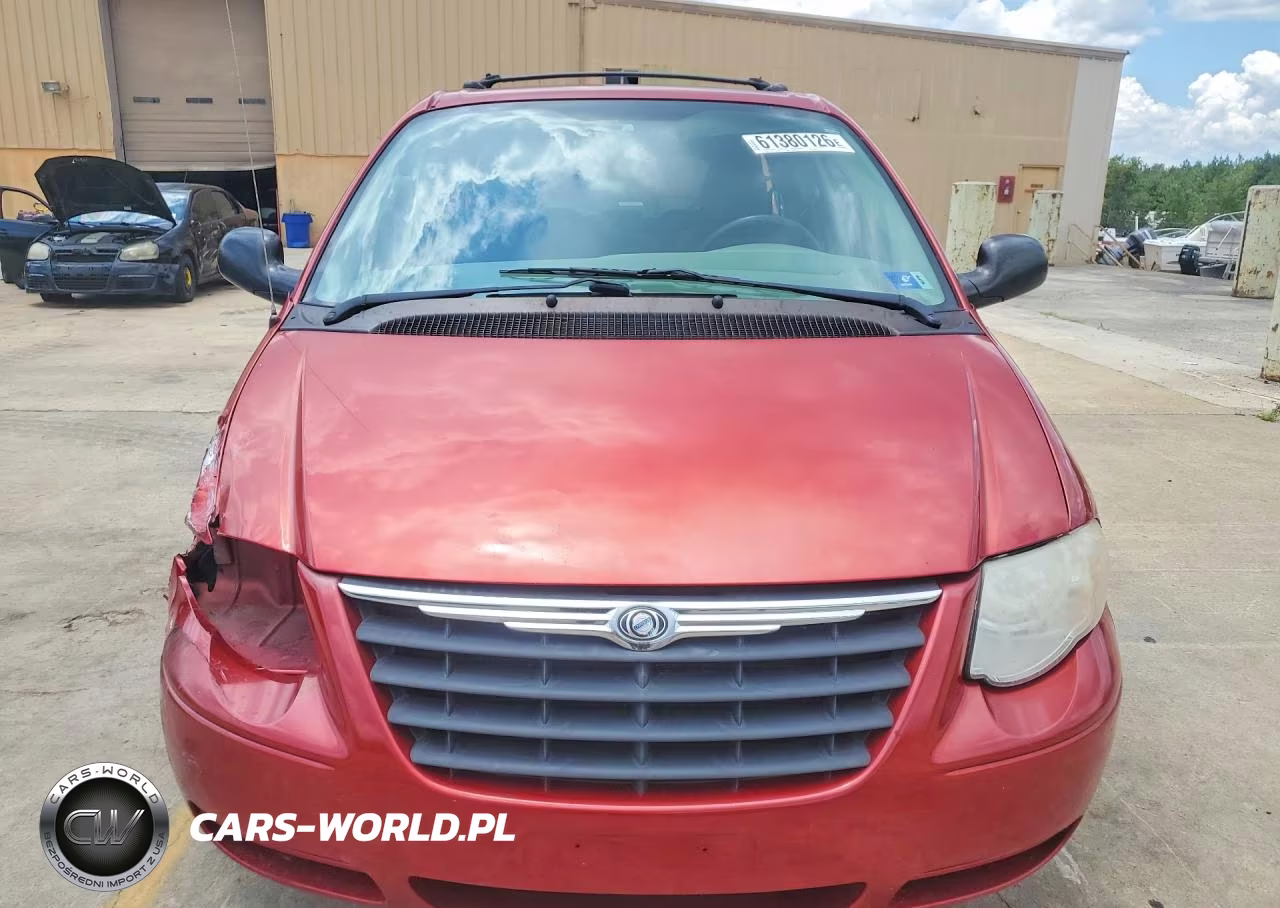 2005 Chrysler Town & Country Touring VIN:2C4GP54L75R206991 - 5
