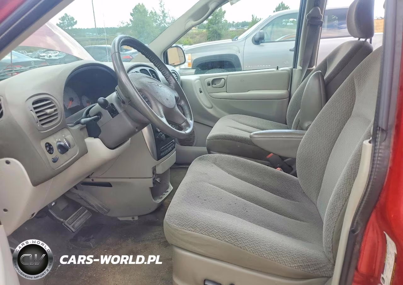 2005 Chrysler Town & Country Touring VIN:2C4GP54L75R206991 - 7