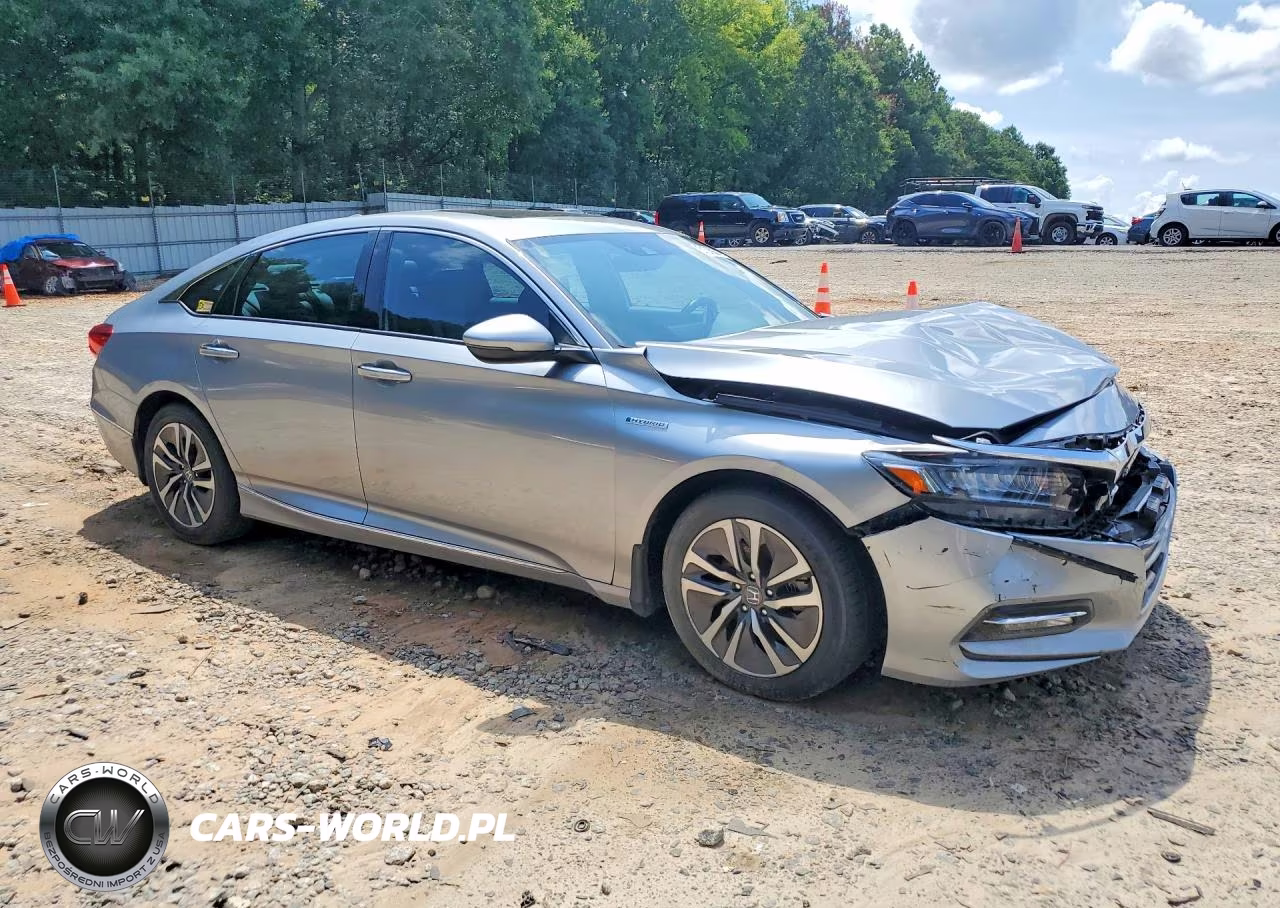2019 Honda Accord Touring Hybrid VIN:1HGCV3F90KA013304 - 4