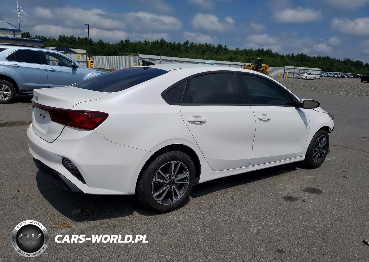 2024 Kia Forte Lxs VIN:3KPF24AD7RE732885 - 3