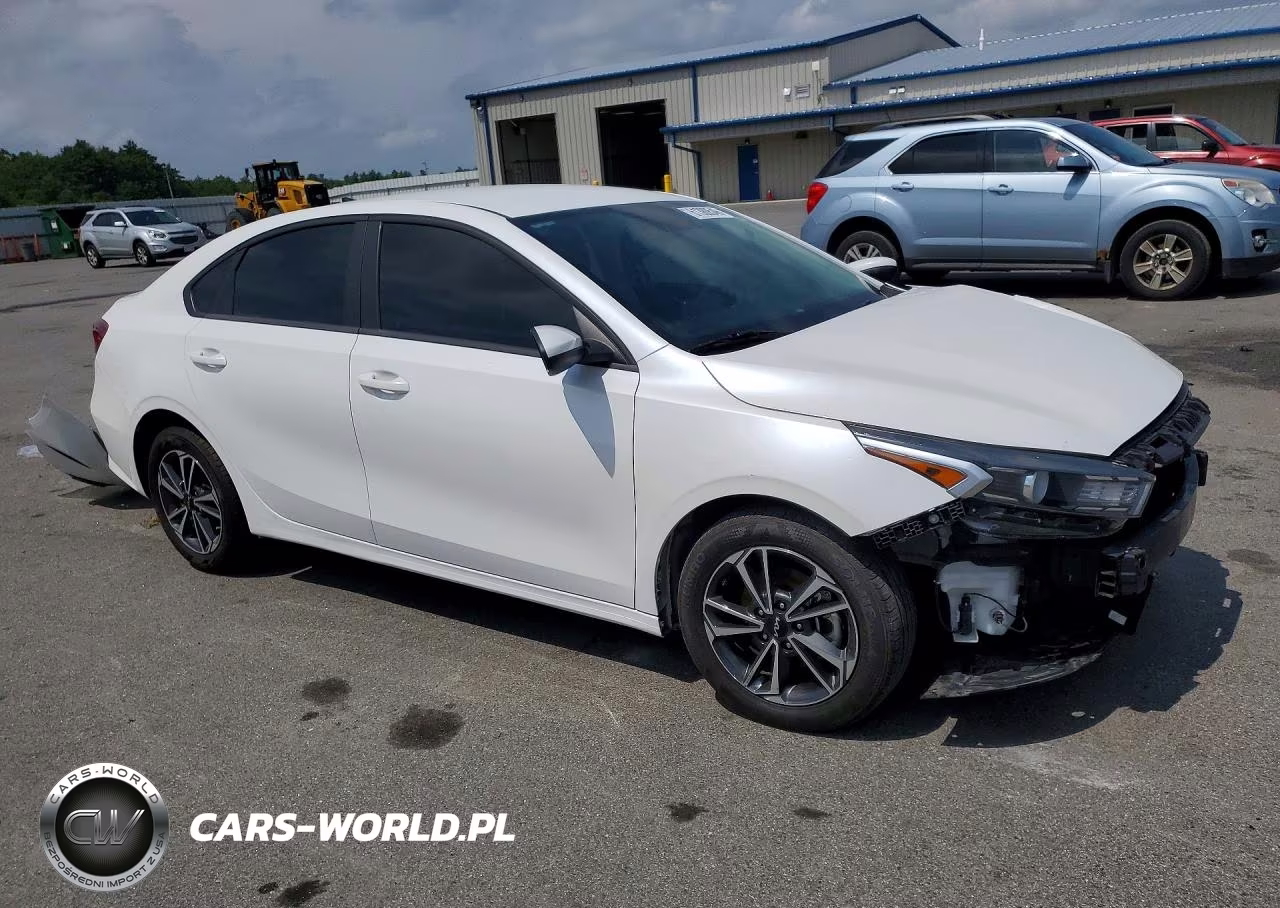2024 Kia Forte Lxs VIN:3KPF24AD7RE732885 - 4
