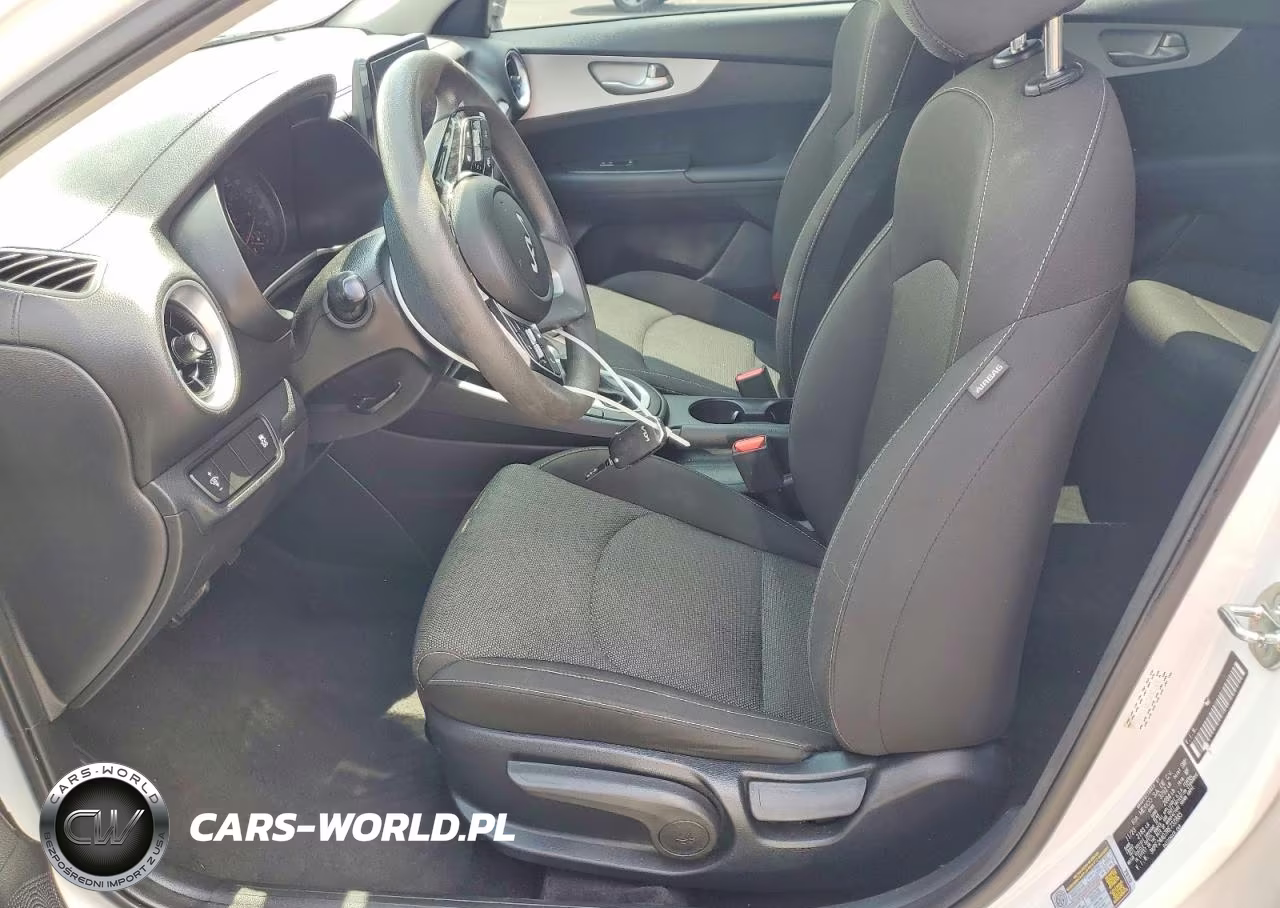 2024 Kia Forte Lxs VIN:3KPF24AD7RE732885 - 7