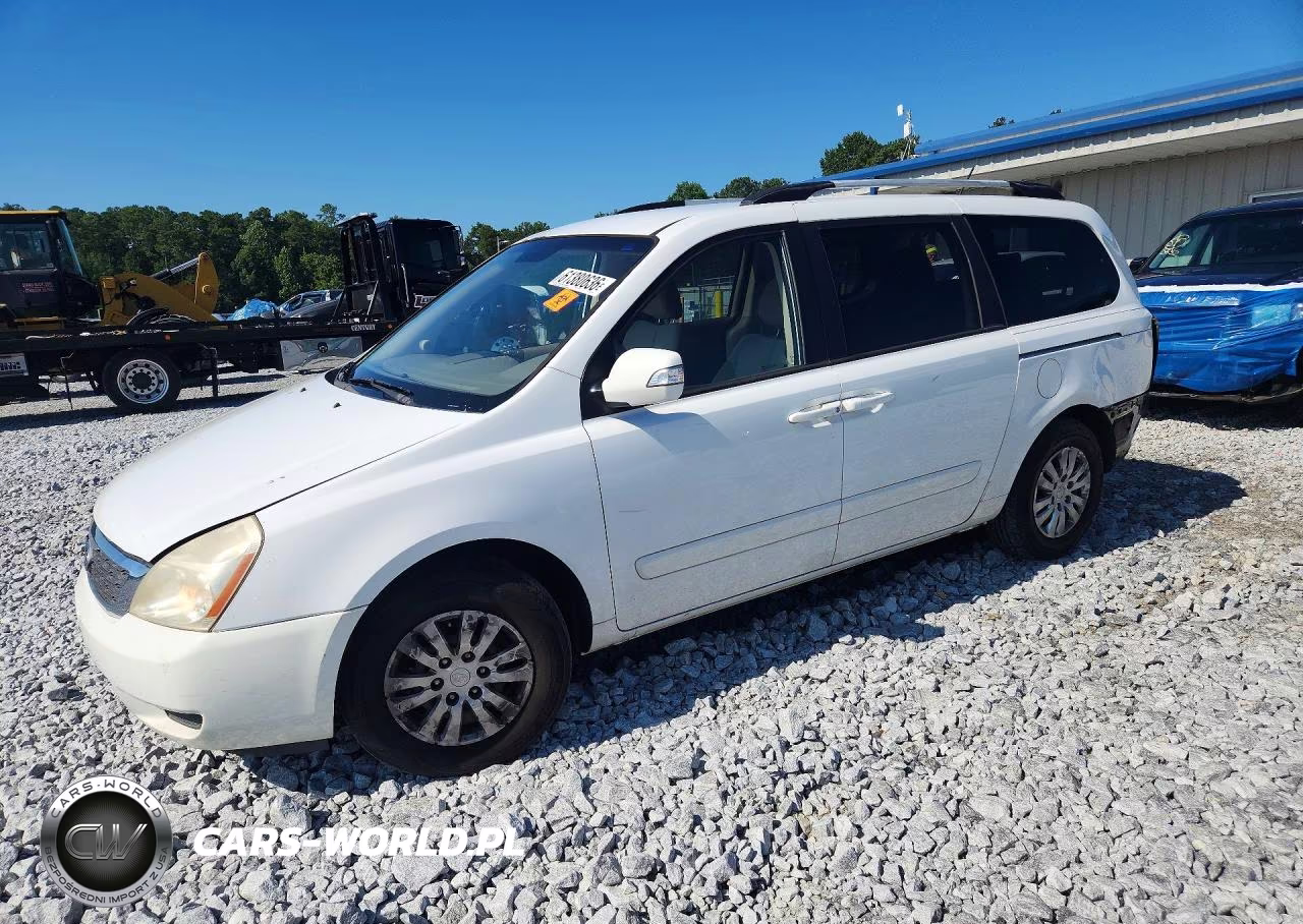 2012 Kia Sedona Lx
