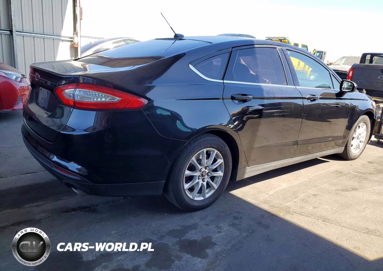 2016 Ford Fusion S VIN:3FA6P0G7XGR216382 - 3