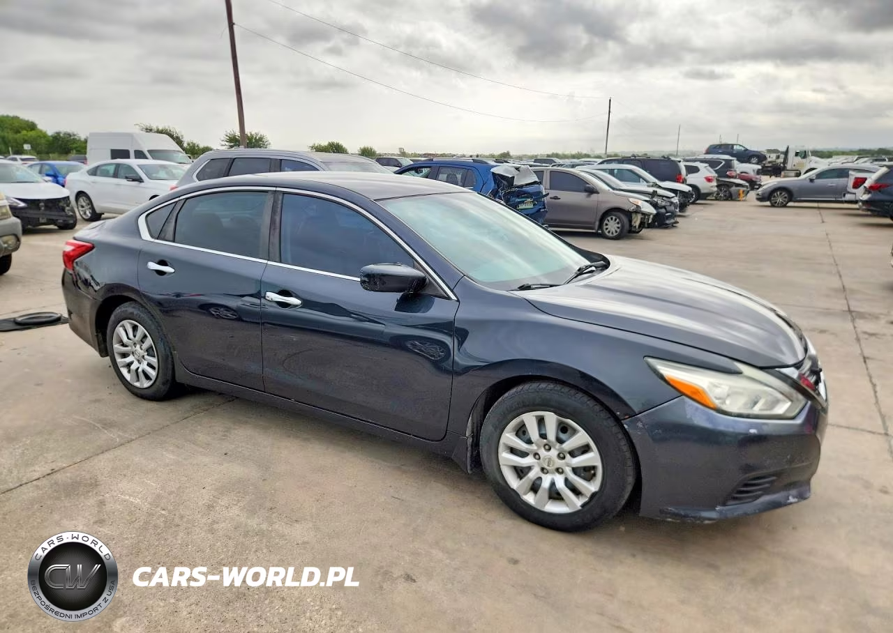 2016 Nissan Altima 2.5 S VIN:1N4AL3AP2GC240951 - 4