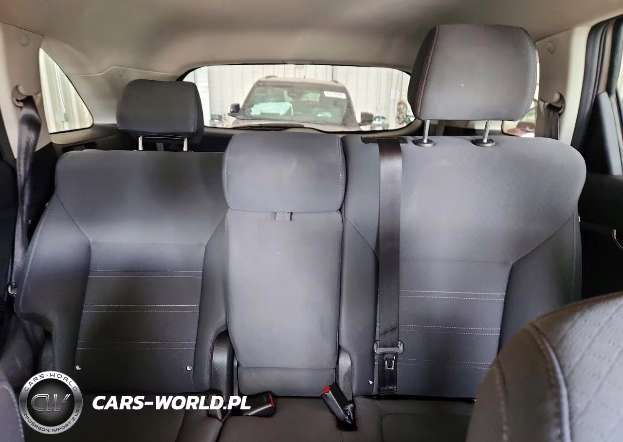 2019 Kia Sorento Lx VIN:5XYPG4A35KG499630 - 10