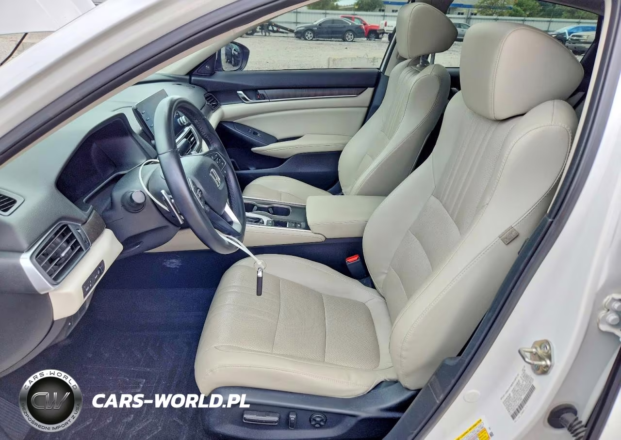 2018 Honda Accord Touring VIN:1HGCV1F9XJA119407 - 7