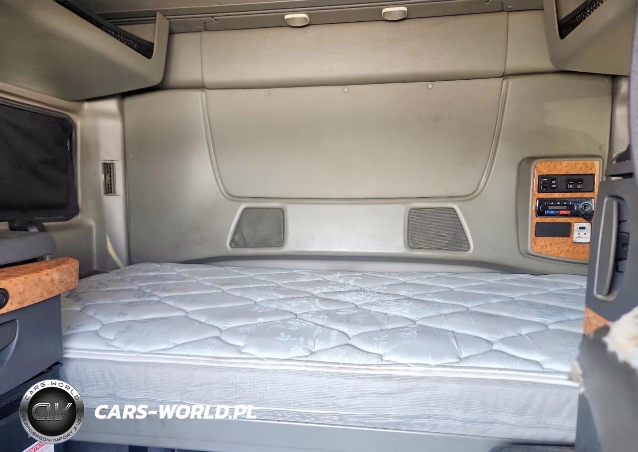 2012 International Prostar Semi Truck VIN:3HSDJAPRXGN750412 - 10