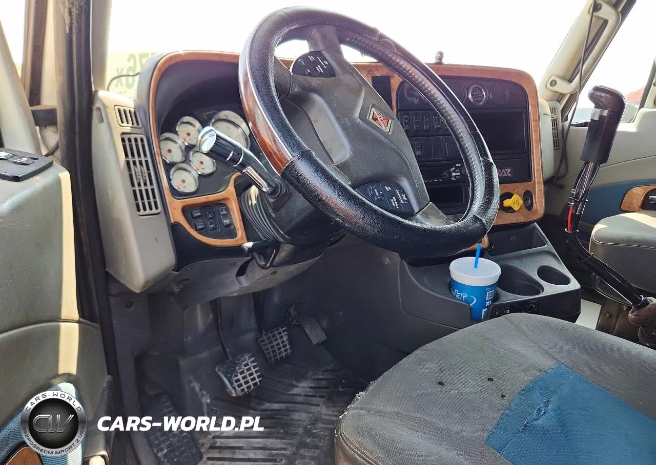2012 International Prostar Semi Truck VIN:3HSDJAPRXGN750412 - 8