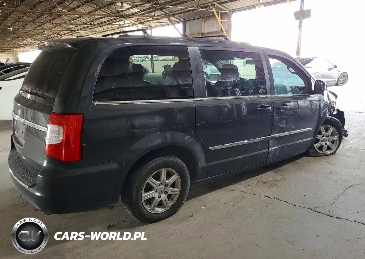2011 Chrysler Town & Country Touring VIN:2A4RR5DG2BR715852 - 3