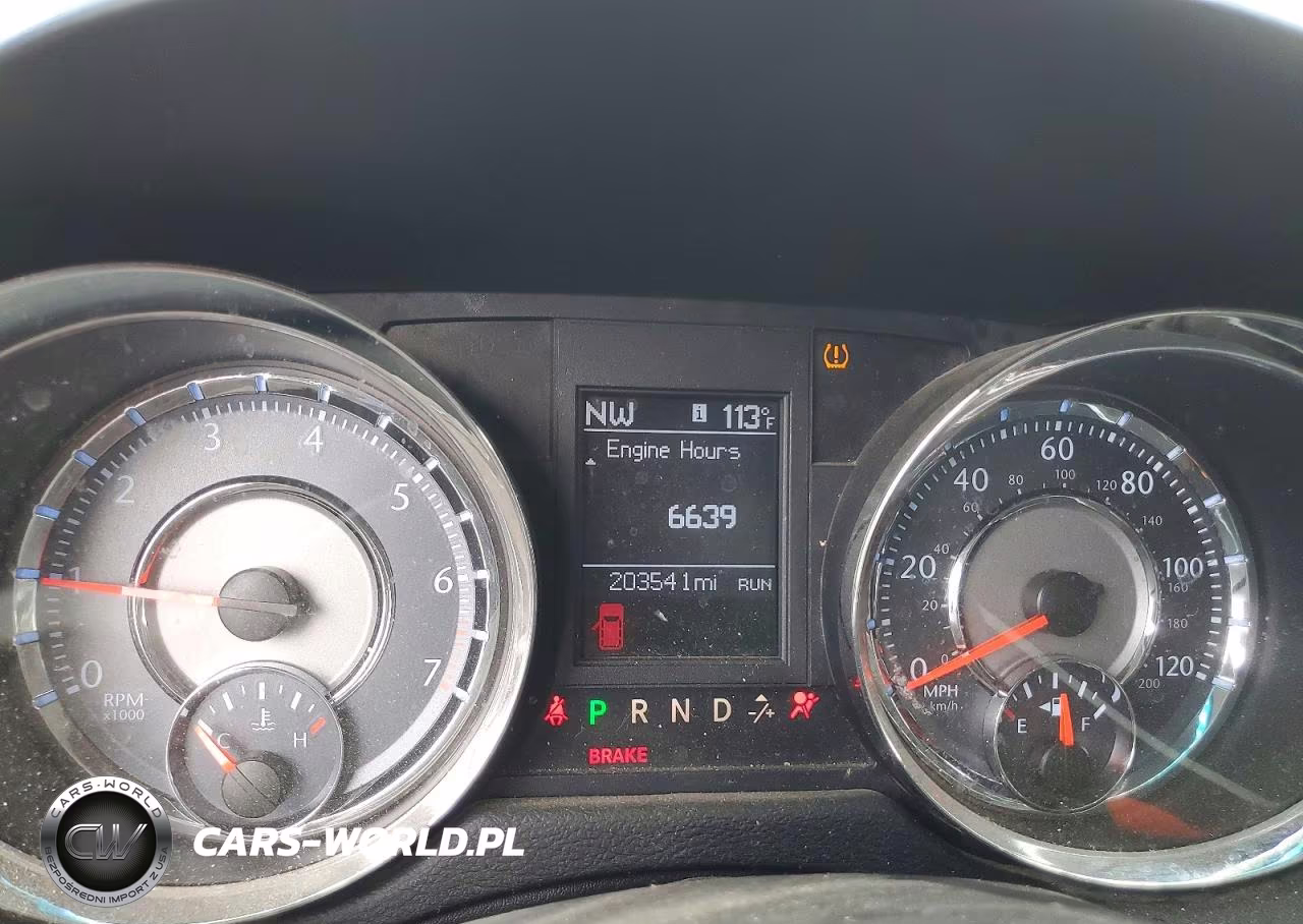 2011 Chrysler Town & Country Touring VIN:2A4RR5DG2BR715852 - 9