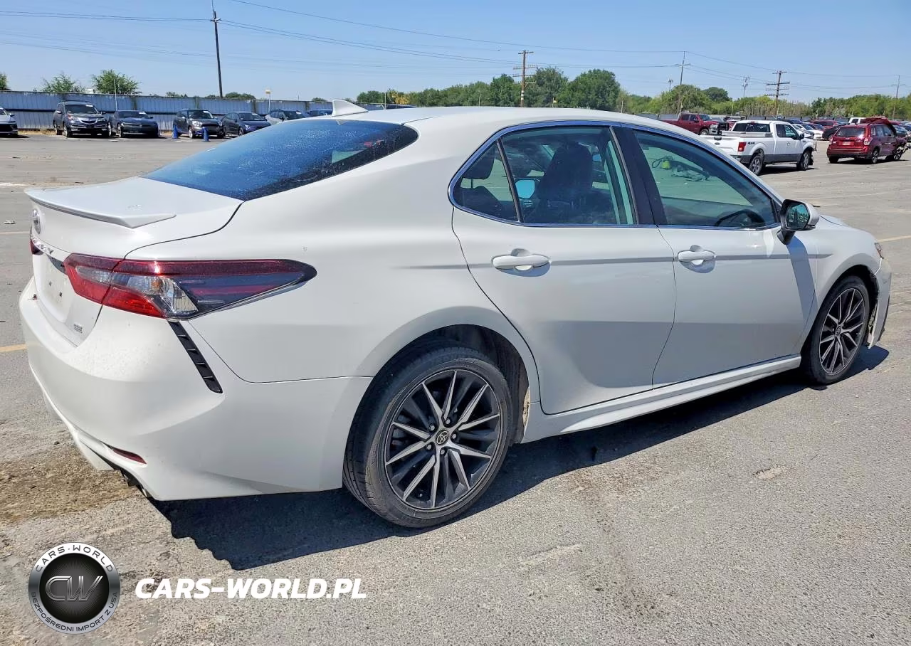 2024 Toyota Camry Se VIN:4T1G11AK6RU244285 - 3