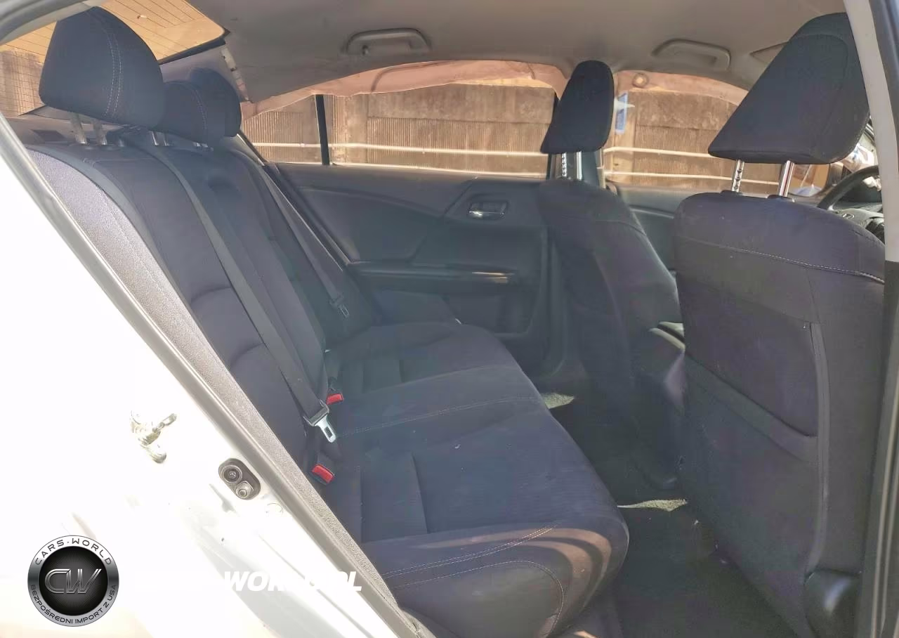 2015 Honda Accord Sport VIN:1HGCR2F58FA179653 - 10