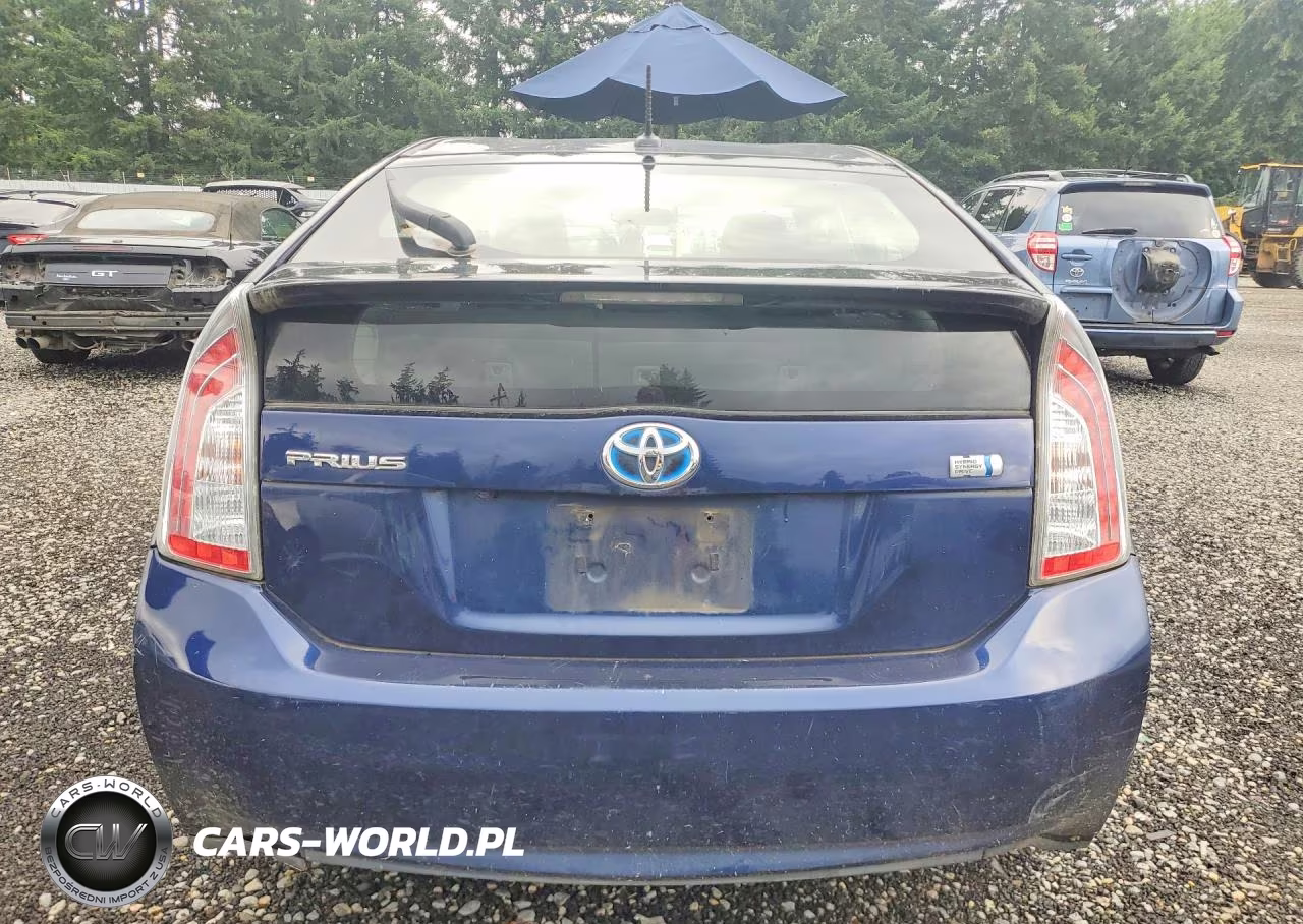 2013 Toyota Prius Three VIN:JTDKN3DU5D1621758 - 6