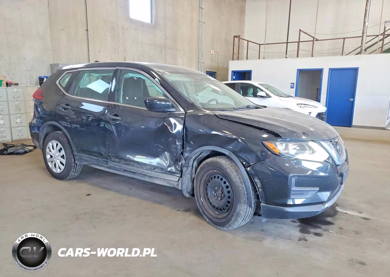 2018 Nissan Rogue S VIN:5N1AT2MV1JC754226 - 4