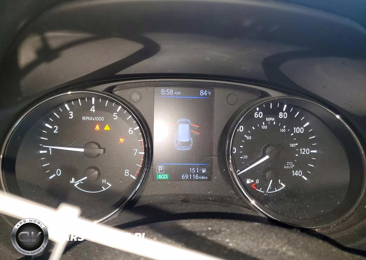 2018 Nissan Rogue S VIN:5N1AT2MV1JC754226 - 9