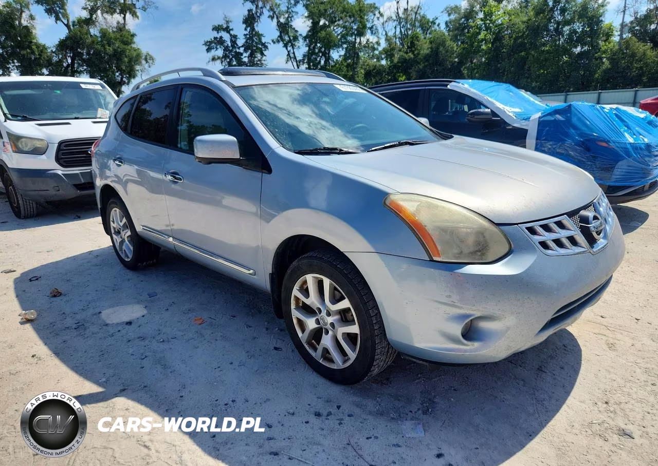 2013 Nissan Rogue S VIN:JN8AS5MT4DW028892 - 4