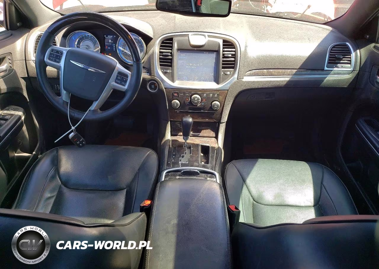 2013 Chrysler 300C VIN:2C3CCAET4DH732800 - 8