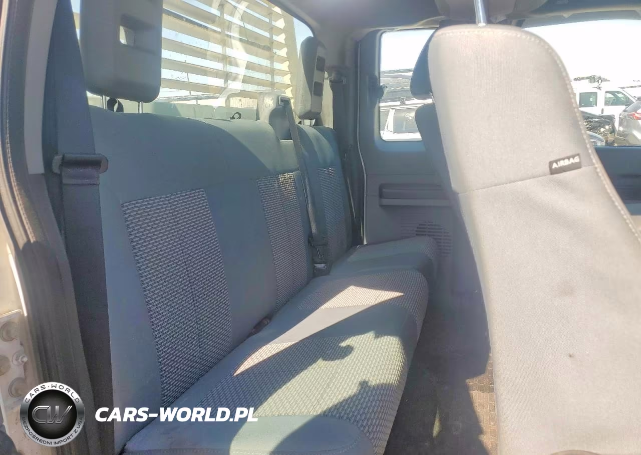 2013 Ford F250 Super Duty VIN:1FT7X2B68DEA44358 - 10