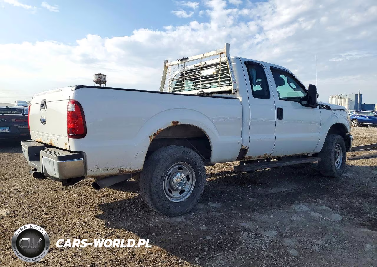 2013 Ford F250 Super Duty VIN:1FT7X2B68DEA44358 - 3