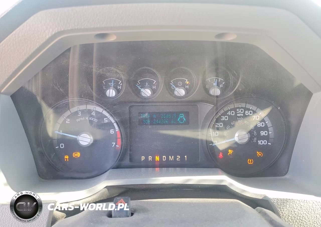 2013 Ford F250 Super Duty VIN:1FT7X2B68DEA44358 - 9
