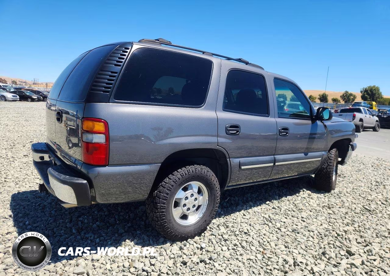 2002 Chevrolet Tahoe K1500 VIN:1GNEK13T12J314918 - 3