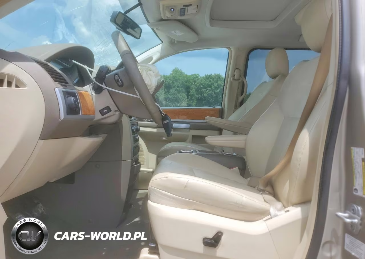 2008 Chrysler Town & Country Limited VIN:2A8HR64X88R648120 - 7