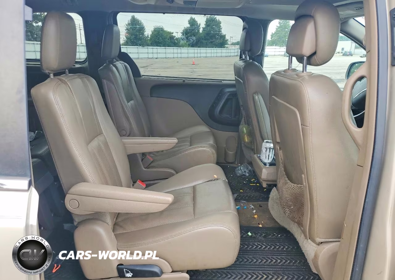 2014 Chrysler Town & Country Touring L VIN:2C4RC1CG7ER108433 - 11
