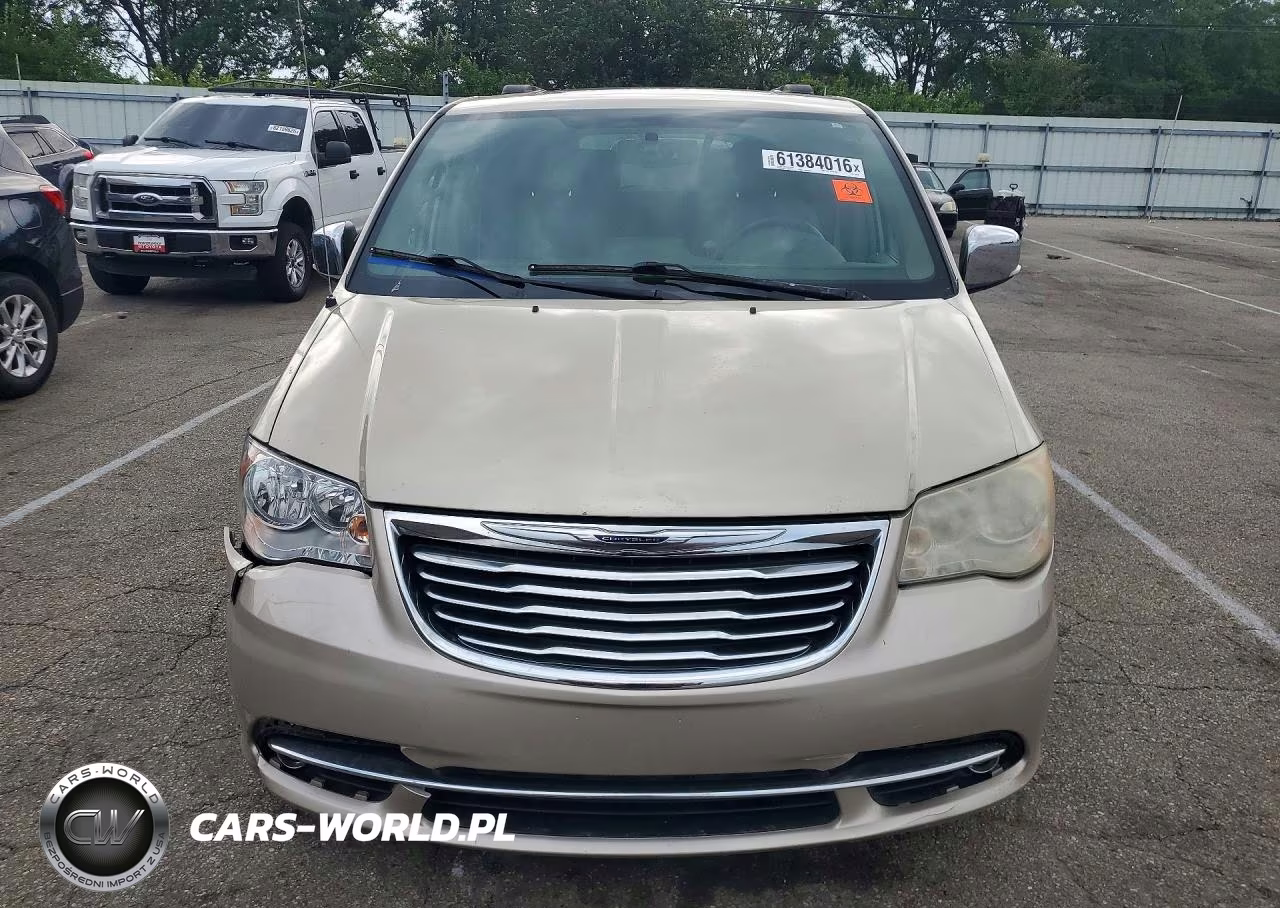 2014 Chrysler Town & Country Touring L VIN:2C4RC1CG7ER108433 - 5