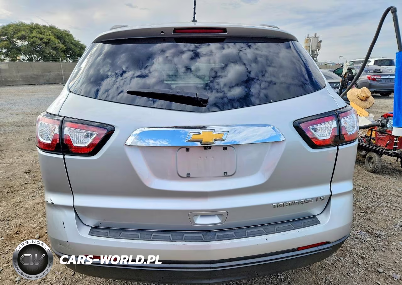 2015 Chevrolet Traverse Ls VIN:1GNKRFED0FJ106696 - 6