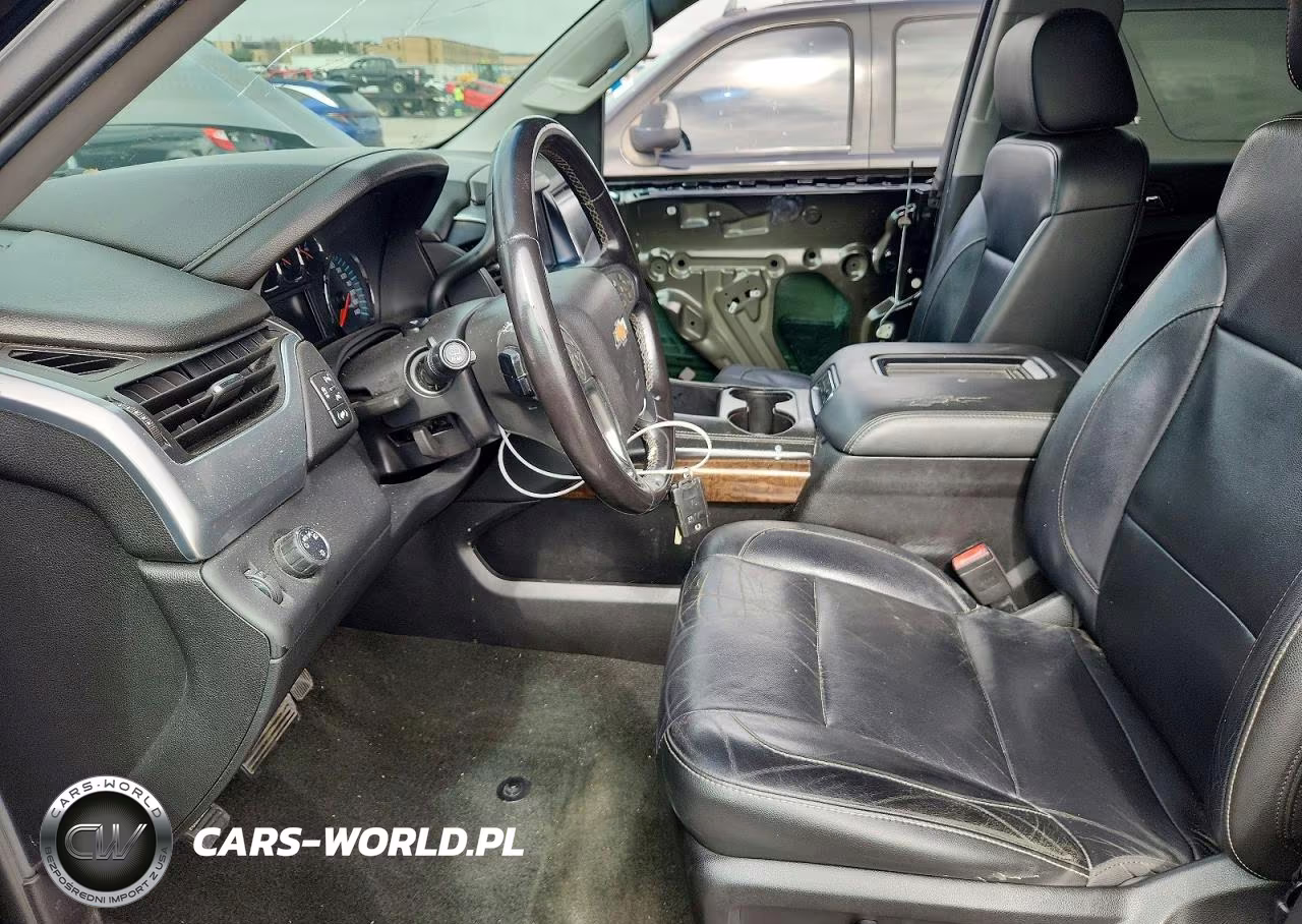 2018 Chevrolet Suburban C1500 Lt VIN:1GNSCHKC9JR257524 - 7