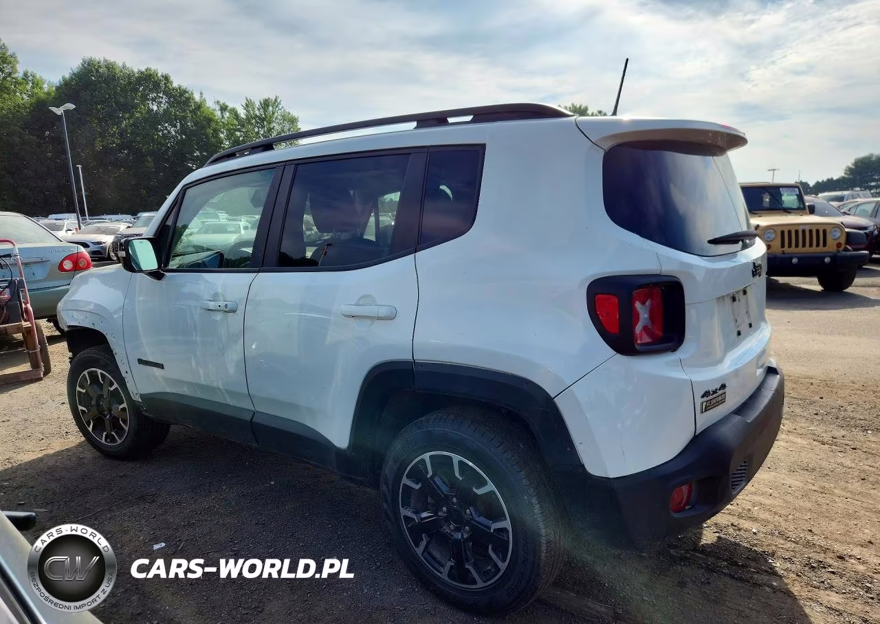 2023 Jeep Renegade Latitude VIN:ZACNJDB12PPP44622 - 2