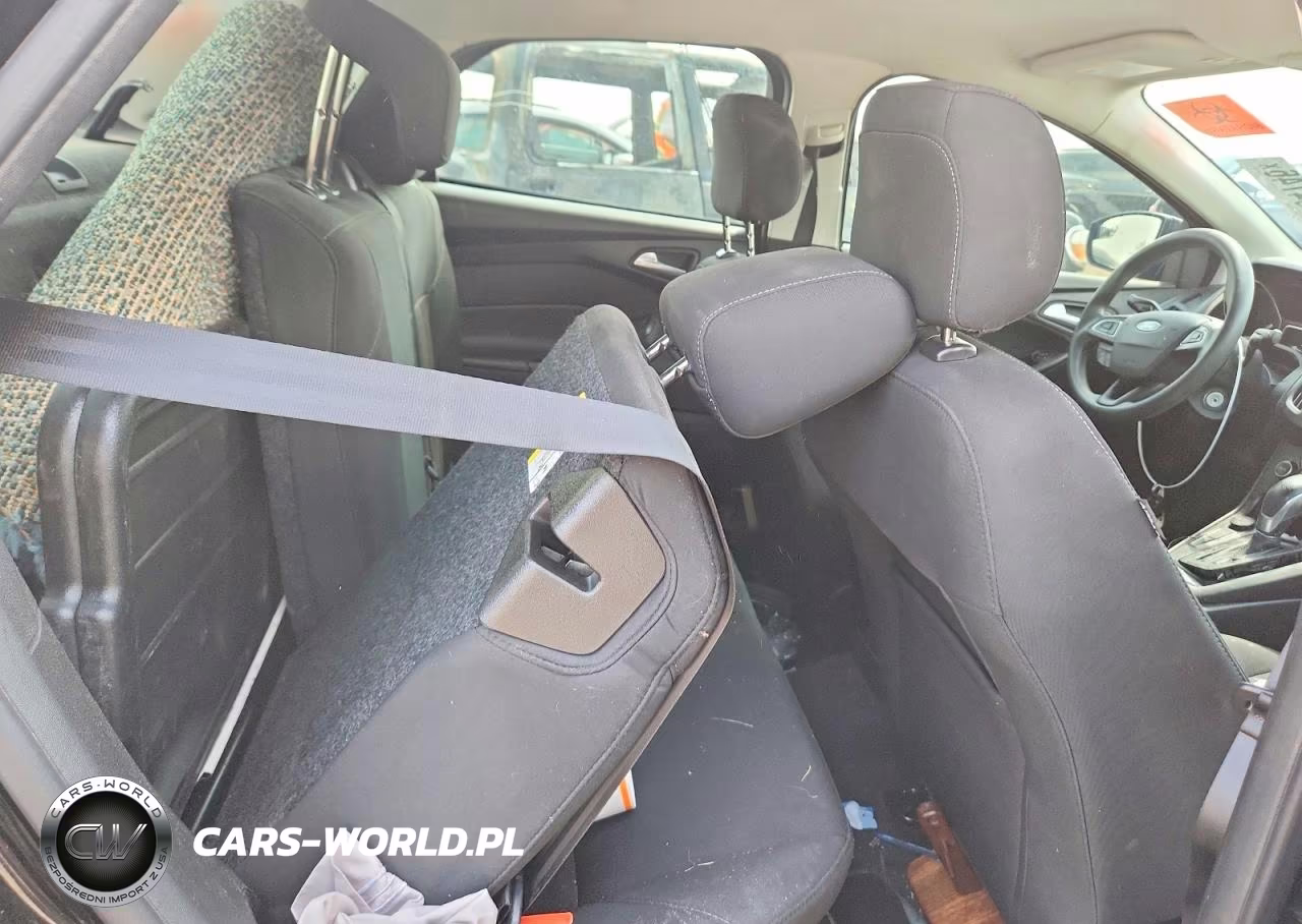 2018 Ford Focus Se VIN:1FADP3FE4JL257248 - 10