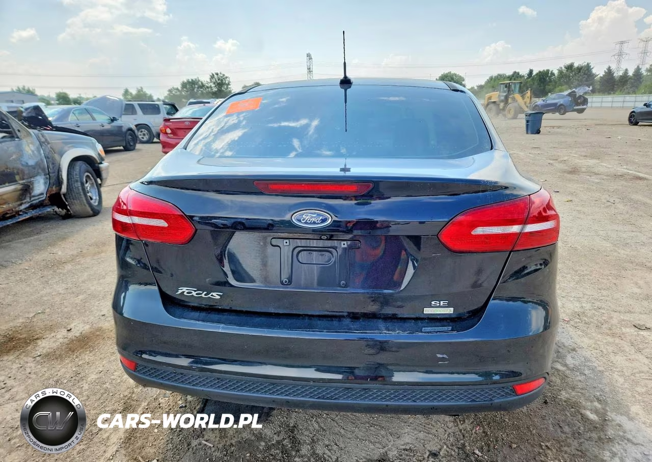 2018 Ford Focus Se VIN:1FADP3FE4JL257248 - 6
