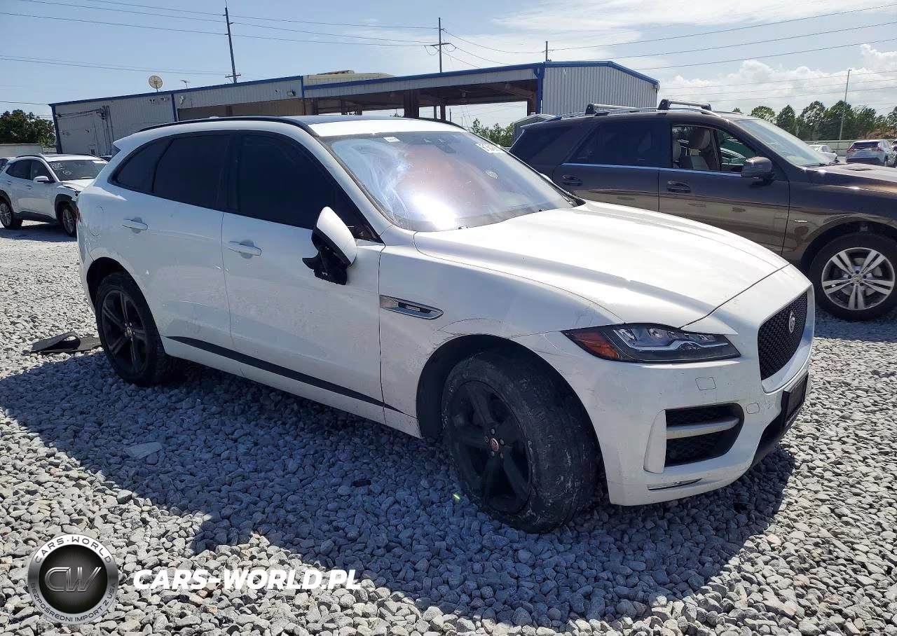 2018 Jaguar F-Pace R - Sport VIN:SADCL2EV1JA246091 - 4