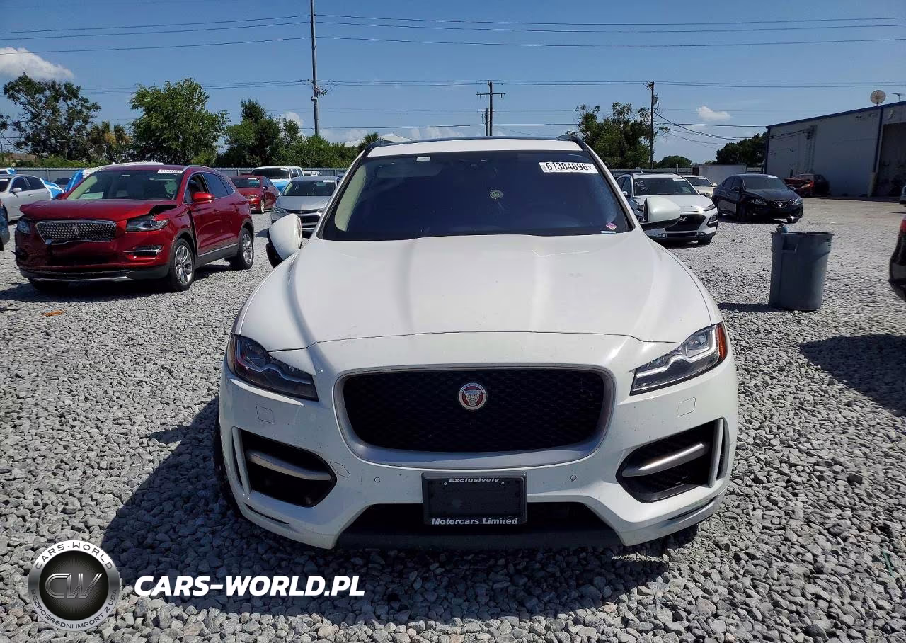 2018 Jaguar F-Pace R - Sport VIN:SADCL2EV1JA246091 - 5