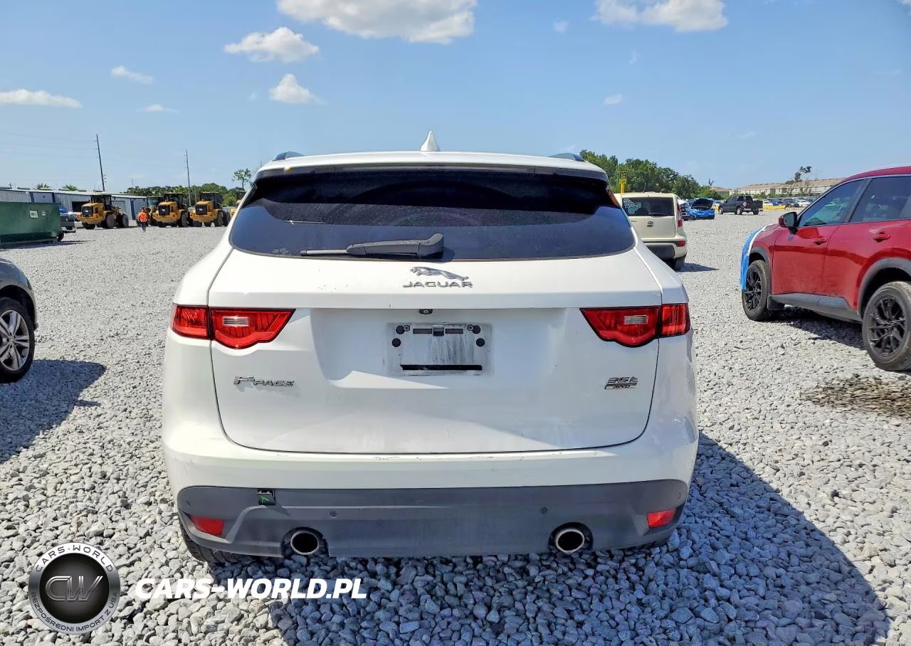 2018 Jaguar F-Pace R - Sport VIN:SADCL2EV1JA246091 - 6