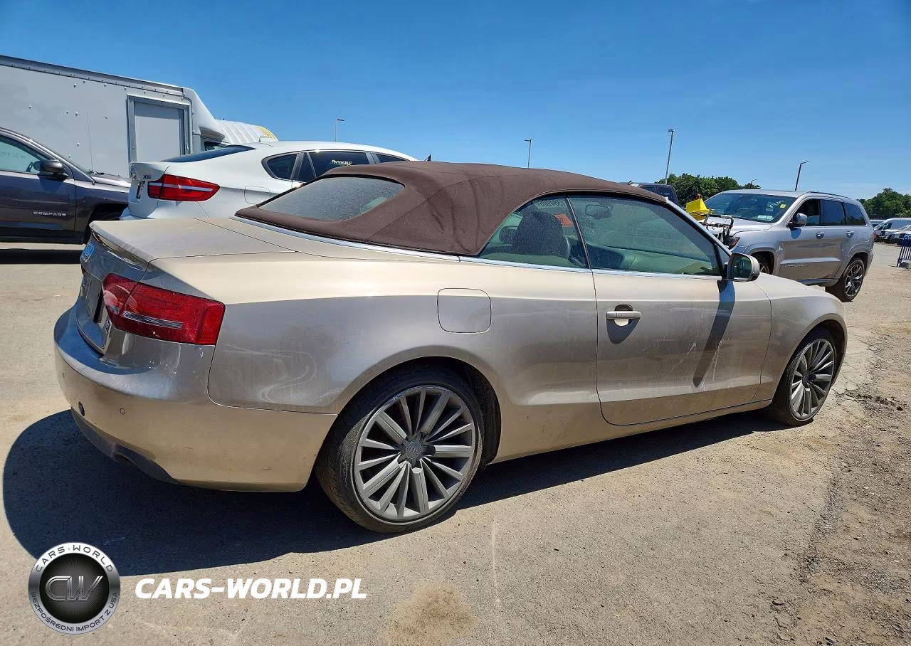 2011 Audi A5 Premium Plus VIN:WAULFAFH7BN010722 - 3