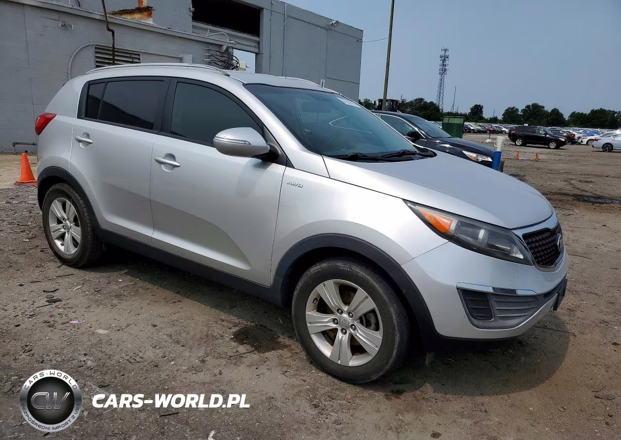 2012 Kia Sportage Lx VIN:KNDPBCA22C7213800 - 4