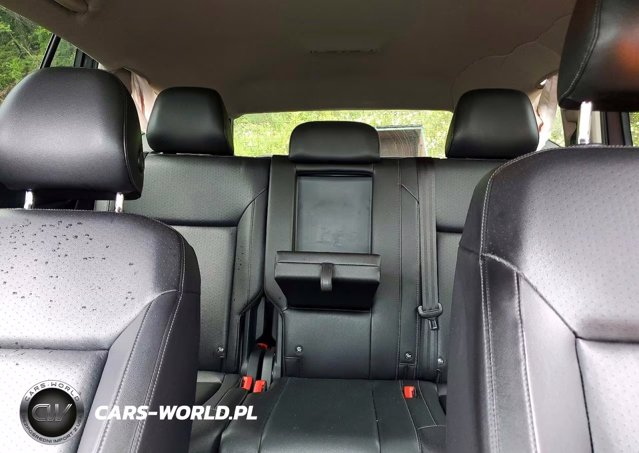 2018 Volkswagen Atlas Se VIN:1V2PR2CA5JC555772 - 10
