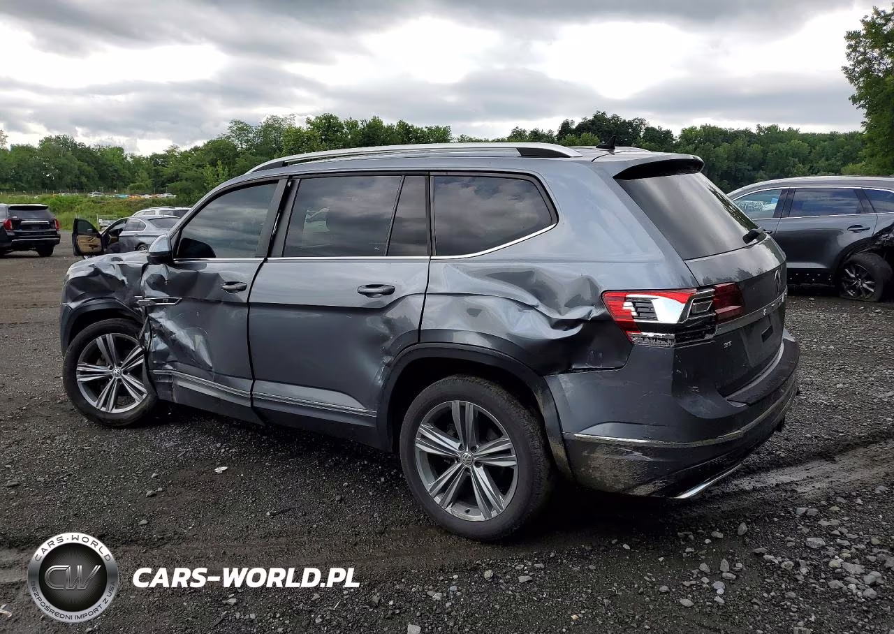 2018 Volkswagen Atlas Se VIN:1V2PR2CA5JC555772 - 2