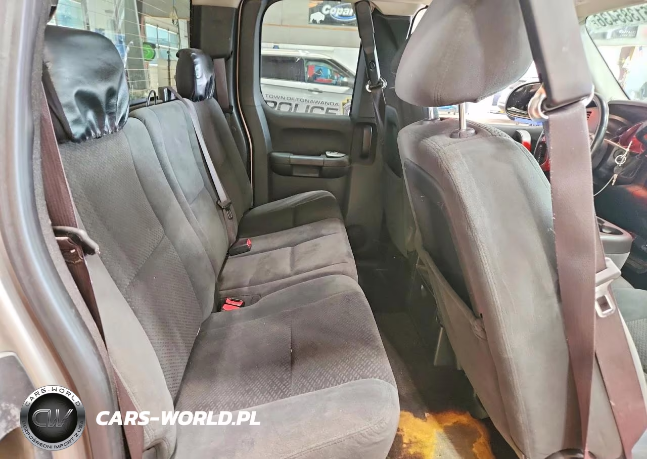 2008 Chevrolet Silverado K1500 VIN:2GCEK19J081302793 - 10
