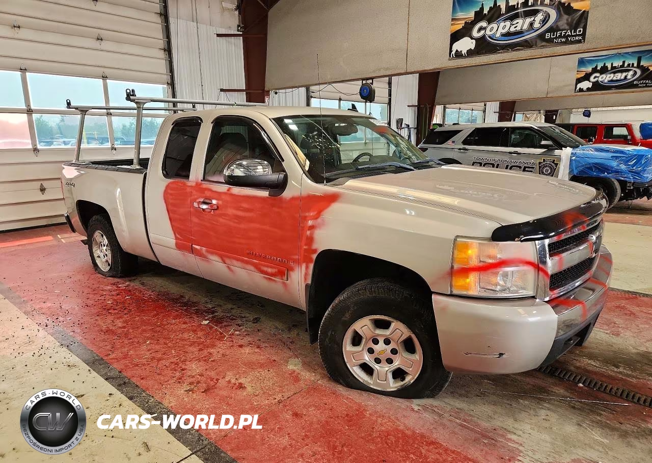 2008 Chevrolet Silverado K1500 VIN:2GCEK19J081302793 - 4