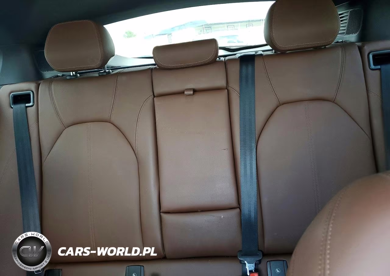 2022 Alfa Romeo Stelvio Ti VIN:ZASPAKBN8N7D38431 - 10