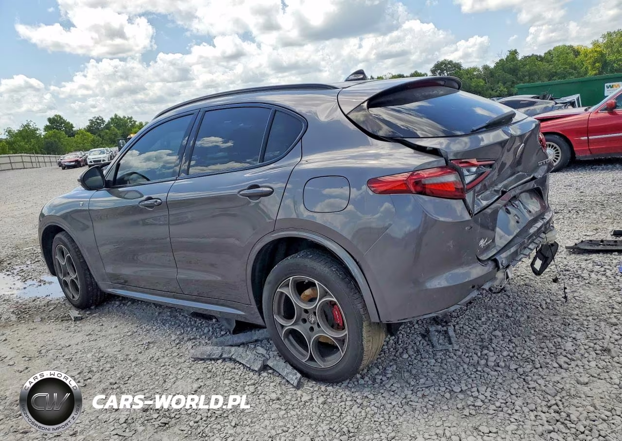 2022 Alfa Romeo Stelvio Ti VIN:ZASPAKBN8N7D38431 - 2